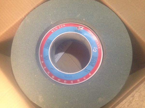 Jiangxi Kun Wheel Grinding Wheel 1040 Centerless Frosted Wheel 350 * 125 * 127 Holes Green Carbon White Corundum Brown Corundum Grinding Wheel