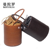 Mandolo cow leather woven bucket bag Handbag Handbag handbags 2018 Summer New Japanese Art Retro Handbag Bag