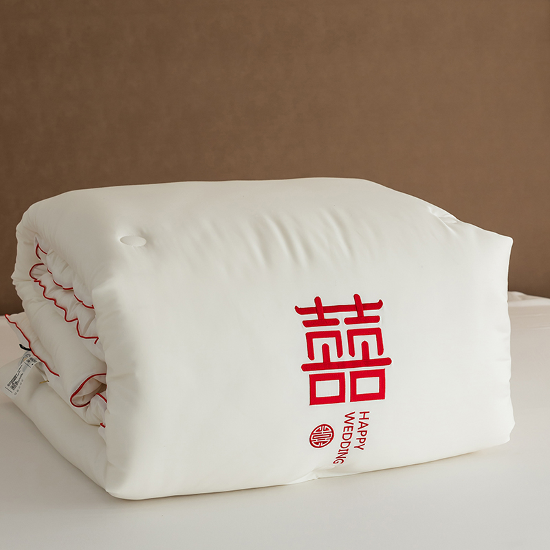 High-end wedding celebration by soybean fiber embroidery marriage to wedding wedding subjects in spring and autumn and winter were thicked to keep warm core