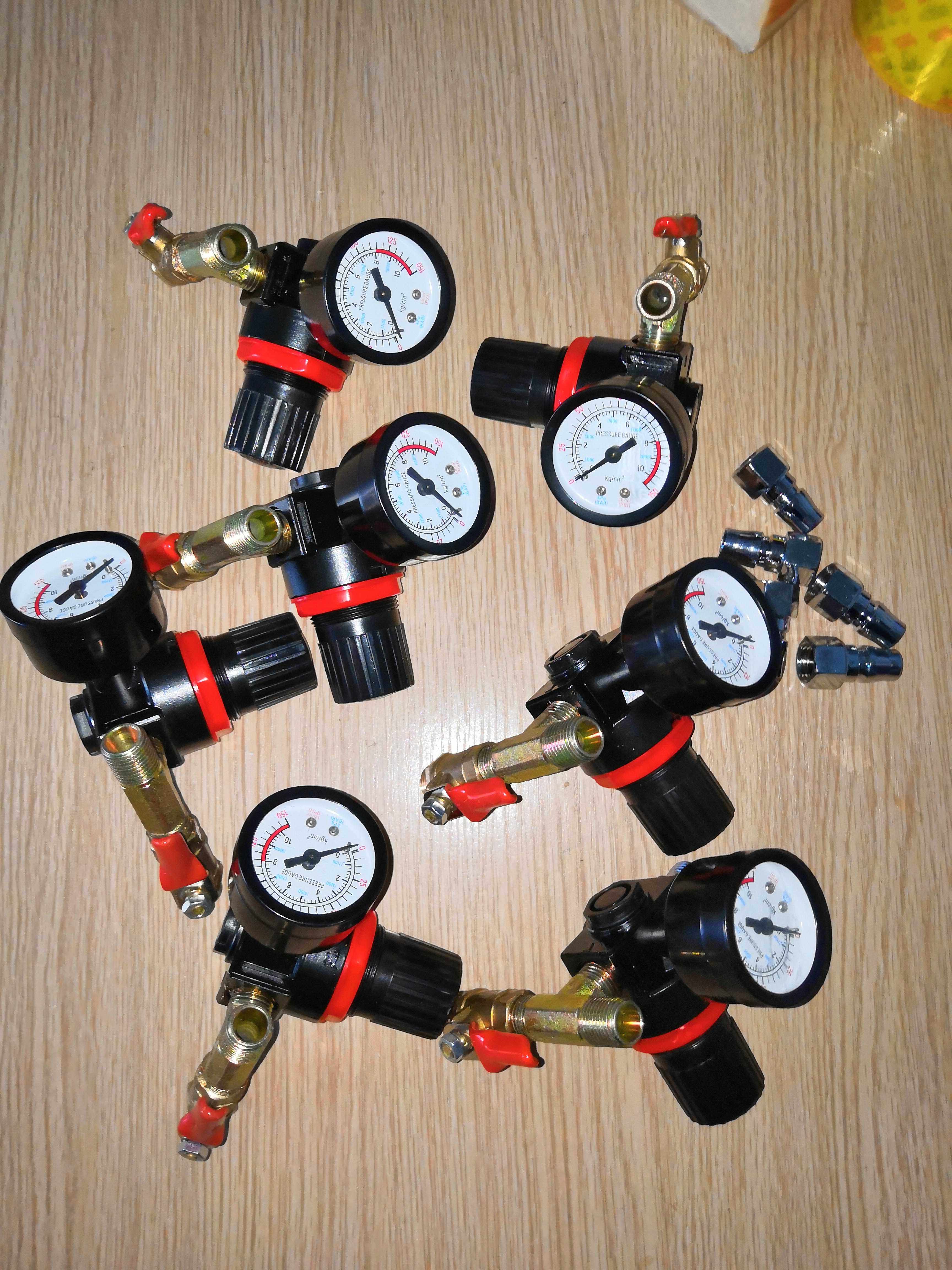 Colorful water-in-water spray gun accessories 10-liter pressure barrel spray tank special pressure gauge pressure regulating valve assembly