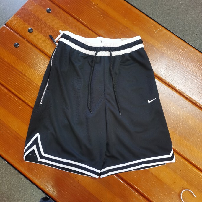 Nike Summer Basketball Training Shorts Embroidered with Small Hook, Loose Fit, Quick-Drying Men's Shorts Dh7161