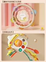 Красный барабан, бубен, бутылочка для кормления