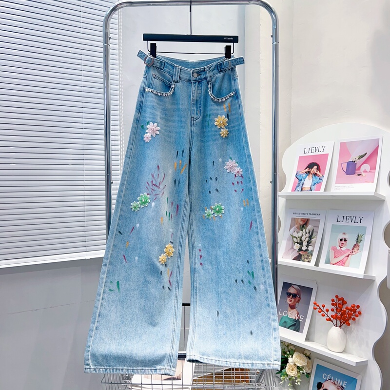 2026 Spring/Summer New Style Heavy Rhinestone Embellished 3D Floral Distressed Straight-Leg Jeans for Women, Loose Fit, Slimming Wide-Leg Pants