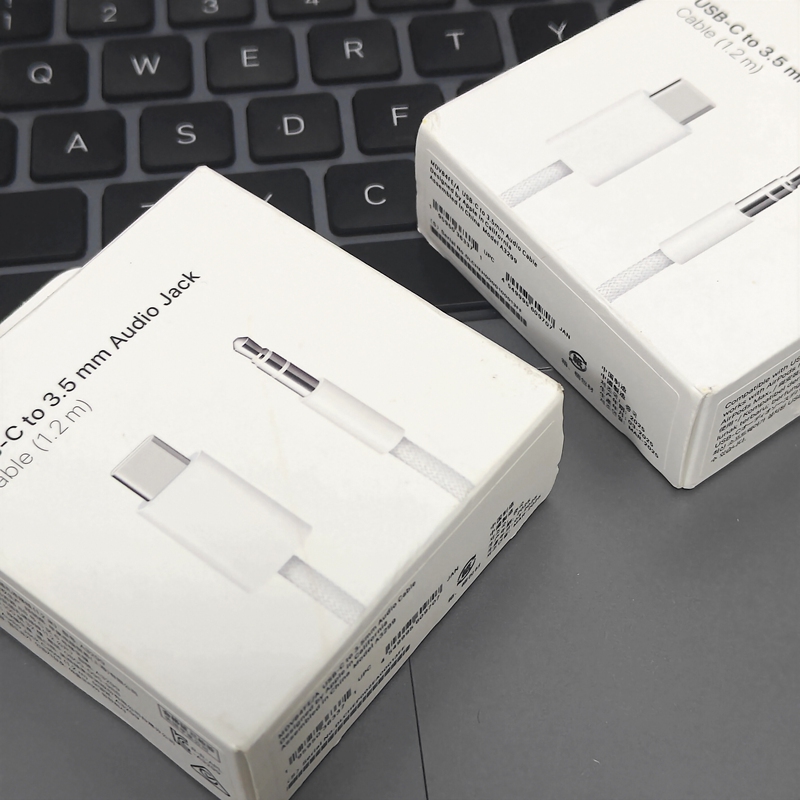 Suitable for Apple Usb-C to 3.5mm Audio Cable 1.2m AirPods Max 3.5 to L Port C Port to L