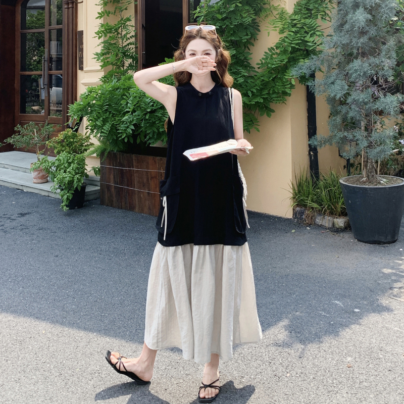 Elegant Old Money Style Dress, New Summer Model, Black and White Contrasting Color, Fake Two-Piece, Round Neck, Sleeveless, Loose Mid-Length Tank Dress Elegant Old Money Style Dress, New Summer Model, Black and White Contrasting Color, Fake Two-Piece, Round Neck, Sleeveless, Loose Mid-Length Tank Dress