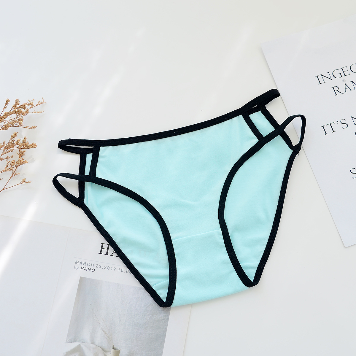 Đồ lót cotton nữ đơn giản và thoải mái màu rắn Đồ lót nữ thoáng khí tập tin cotton eo thấp đồ lót nữ quần lót nữ cao cấp