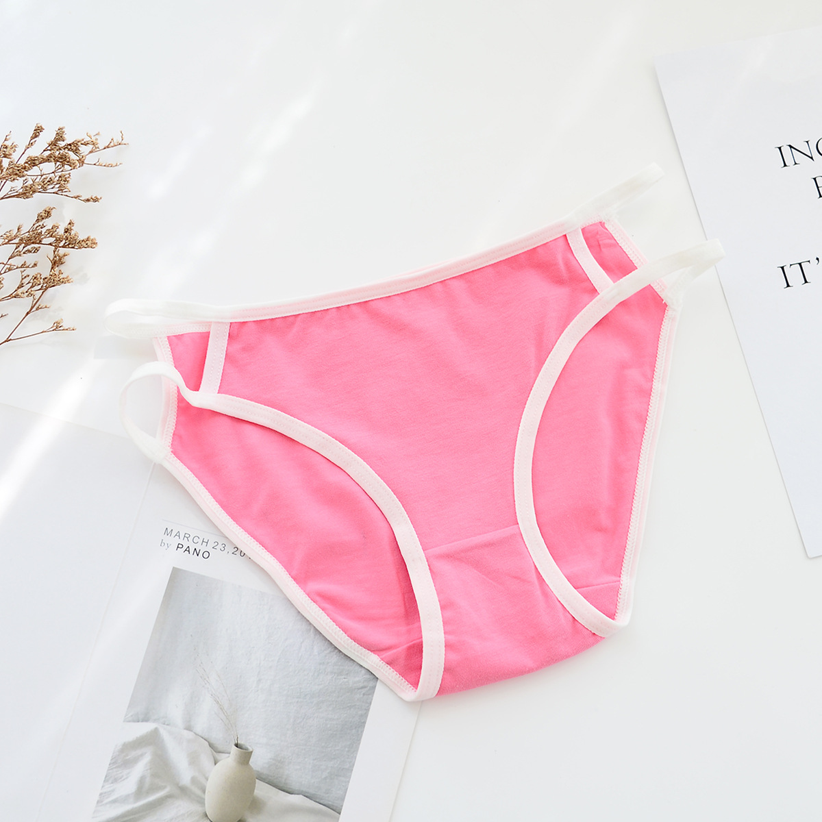 Đồ lót cotton nữ đơn giản và thoải mái màu rắn Đồ lót nữ thoáng khí tập tin cotton eo thấp đồ lót nữ quần lót nữ cao cấp