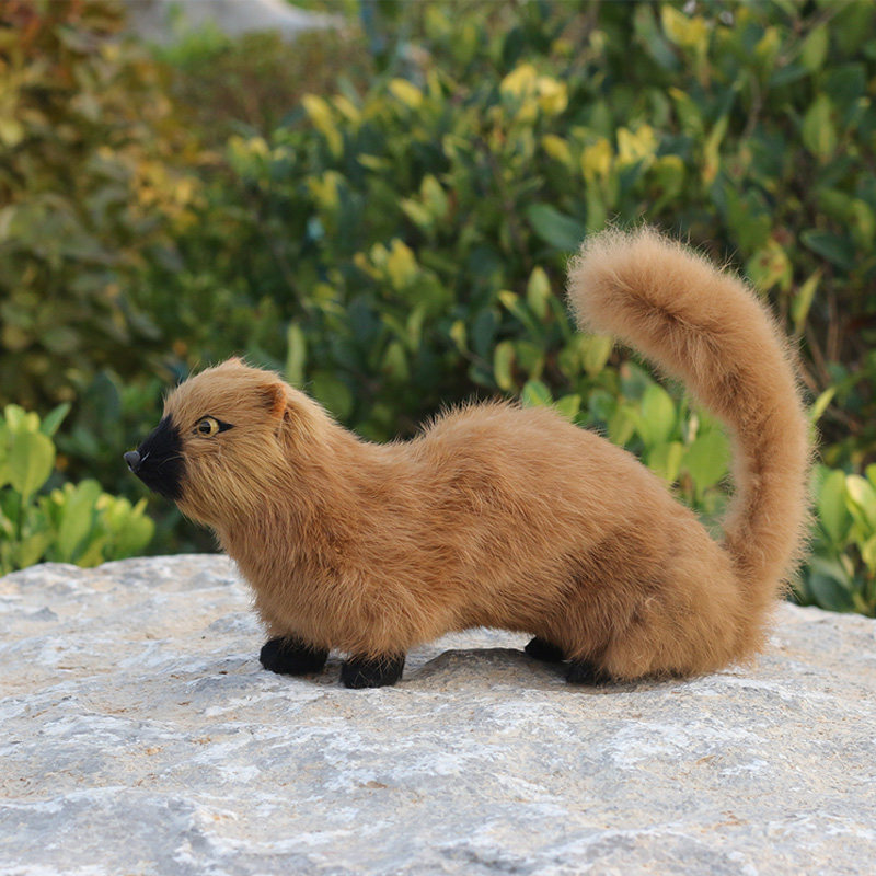 Leather simulation weasel weasel Huangjiatangkou supplies real animal model yellow leather body jewelry desktop decoration