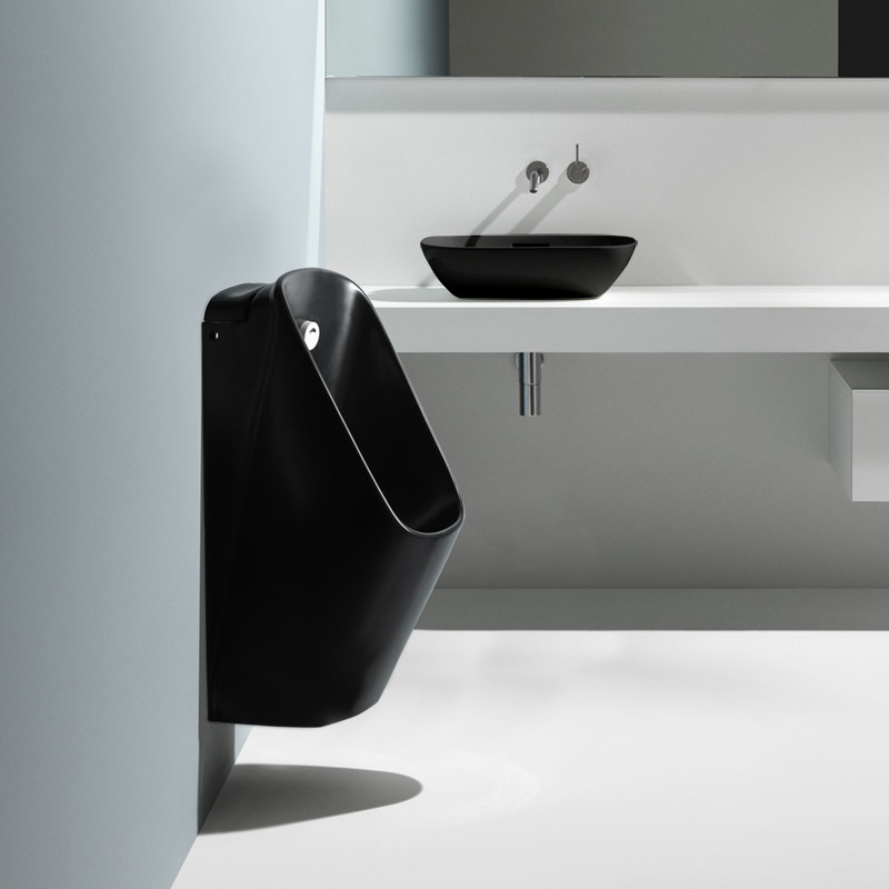 Matte black wall-mounted urinal Automatic induction Wall-mounted boys urinal Hotel public urinal