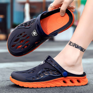 Men's Sandals Summer 2026 New Style Beach Clogs Closed-Toe Slippers Men's Non-Slip Dual-Use Outdoor Driving Sandals