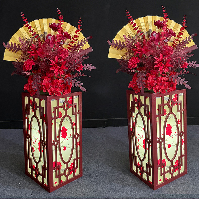 Chinese wedding party column road leading wedding stage arrangement of light pendulum pieces Chinese wedding road leading lights-Taobao