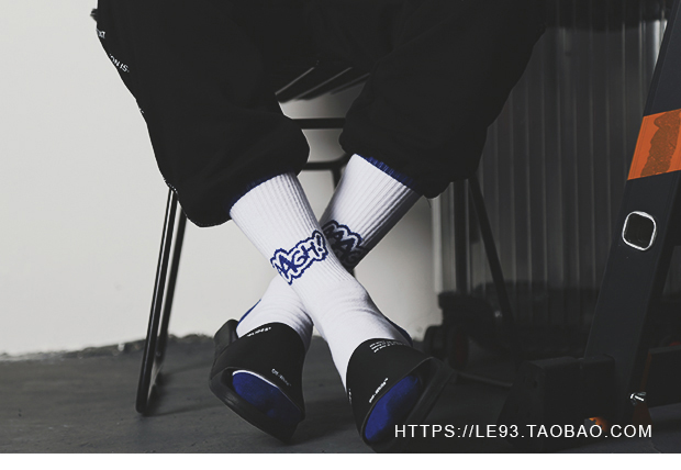 Châu Âu và Hoa Kỳ Xu hướng đường phố INS phong cách thư hoạt hình hip hop trượt ván trong vớ cotton ống vớ nam và nữ vớ da