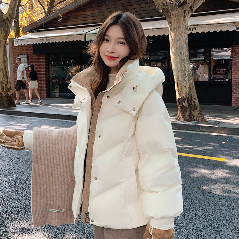 Duck down Jacket for Women, Short Style, 2025 New Winter Fashion, Loose Fit, Slimming, Suitable for Petite Figures, Thickened White Duck down Coat
