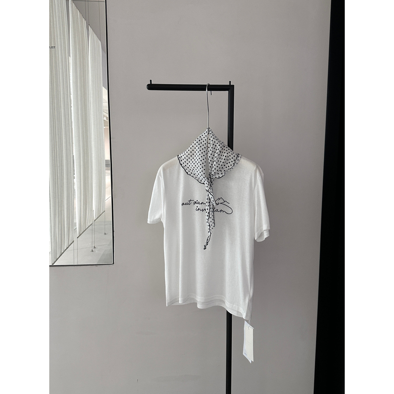 Before Sunset Sunset/Weekend-Letter Embroidered Short-Sleeved T-Shirt (with Silk Scarf) Gn26X-Q8178L #