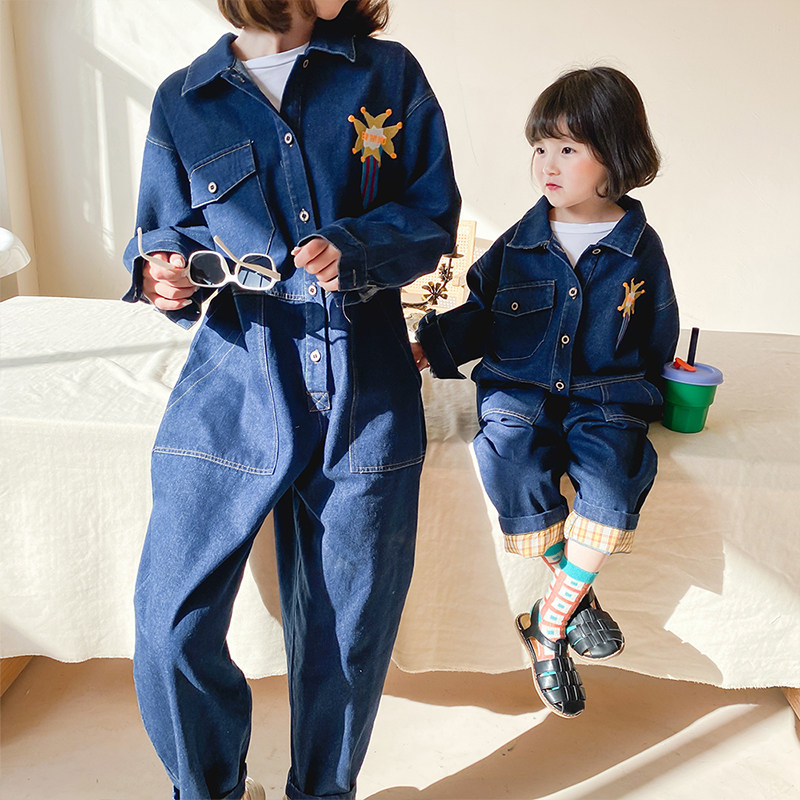 Pro-sub-clothing 2022 new Chauchupu Spring Festival Spring Clothing Fried Street Mother-daughter Dress Autumn Clothes Foreign Jeans Fit Pants