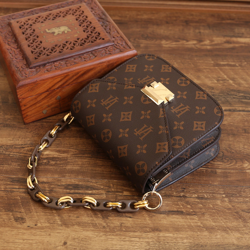 Printed underarm women's 2021 new trendy pets with chain shoulder messenger bag large-capacity women's bag