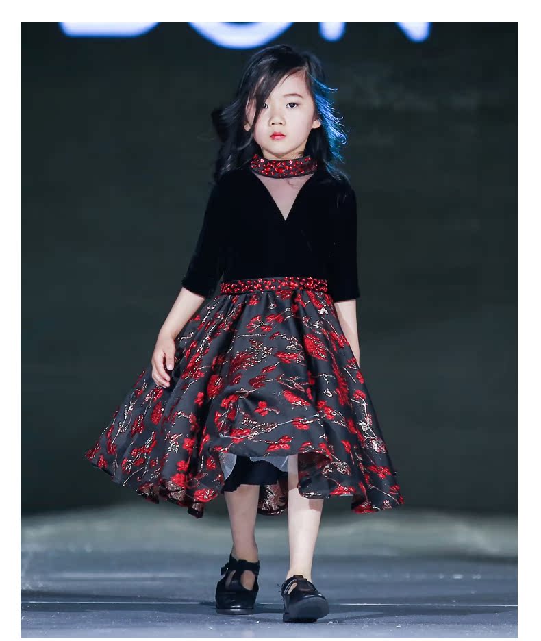 Váy bé gái váy công chúa 2018 hè mới chủ nhà mẫu nhỏ catwalk show váy thời trang thiếu nhi
