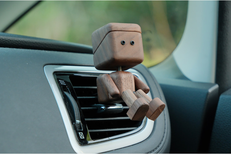 Shaking Leg Wooden Man Car Air Outlet Aromatherapy Car Fragrance Long-Lasting Light Fragrance Car Ornaments Shaking Leg Ornaments
