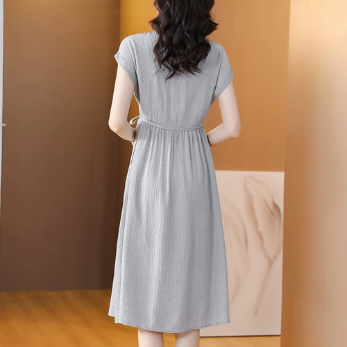 Элитное изысканное летнее платье, длинная юбка, яркий броский стиль, изысканный стиль, средней длины, по фигуре