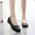 Giày lỗ dép nữ giày đi biển giày đế xuồng bằng nhựa pha lê giày sandal nữ hoa cúc Sandal