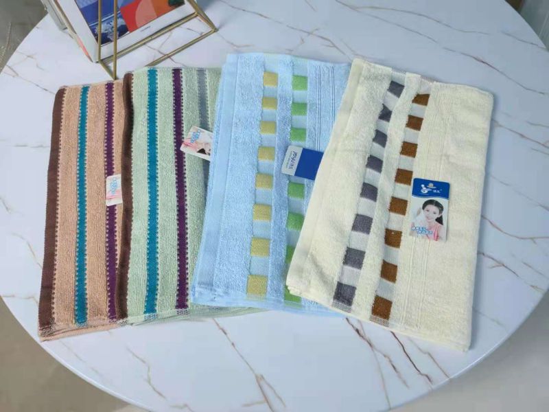 Brand home textile cat and mouse active printing and dyeing cotton towel square towel children's towel hanging towel kitchen hand towel 33*33