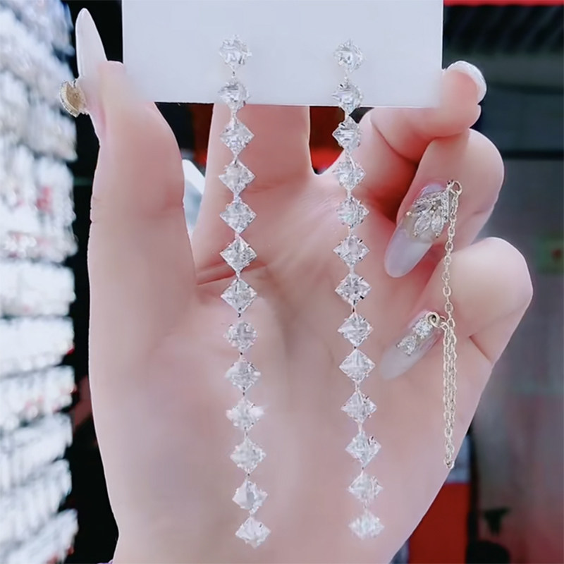 925 Silver Needle Long Crystal Flow Su Earring Korea luxury Zircon Advanced French - style lean - net red ear