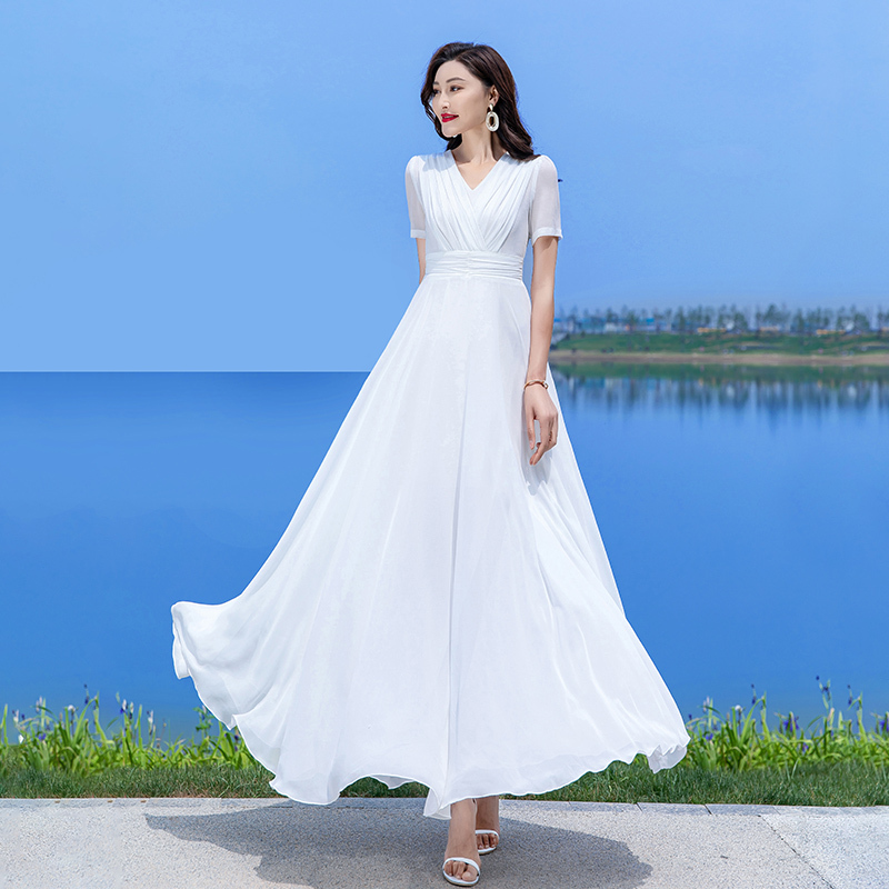 Dress 2025 New Women's Short-Sleeved White Chiffon Long Skirt with a Large Hem, Waist-Cinching, Slimming, Beach Dress, Super Fairy-Like