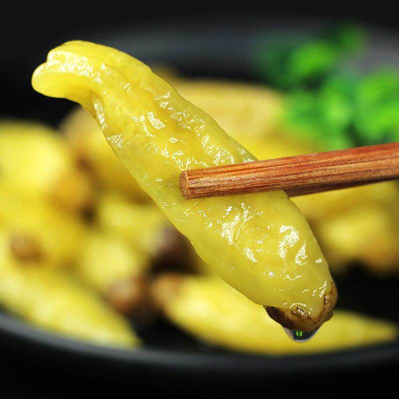 Dongguan Junjie millet pickled wild pepper 2kg bag small yellow pepper super spicy sour pickled pepper grilled fish chicken feet seasoning