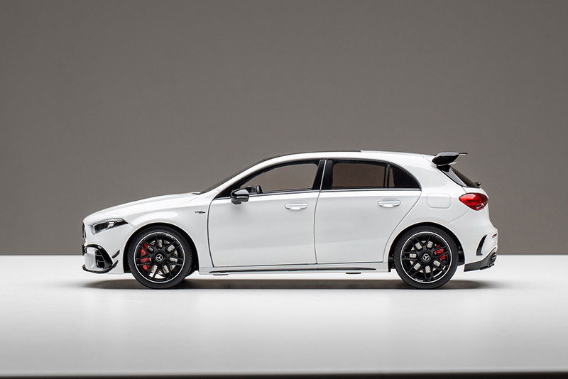 Kiloworks 1:18 Mercedes-Benz AMG A45 S Alloy Full Open Simulation