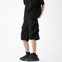 Черные шорты