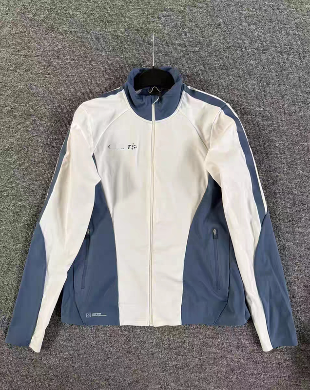 Adult Spring and Autumn New Outdoor Sports Soft-Shell Stand-Collar Jacket for Women, Fashionable and Stylish Top