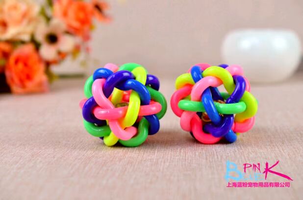 Chó đồ chơi âm thanh cắn đồ chơi bóng bông lông vàng hơn gấu đồ chơi mèo đồ chơi mèo đồ chơi bóng chuông đầy màu sắc đồ chơi cho chó pug