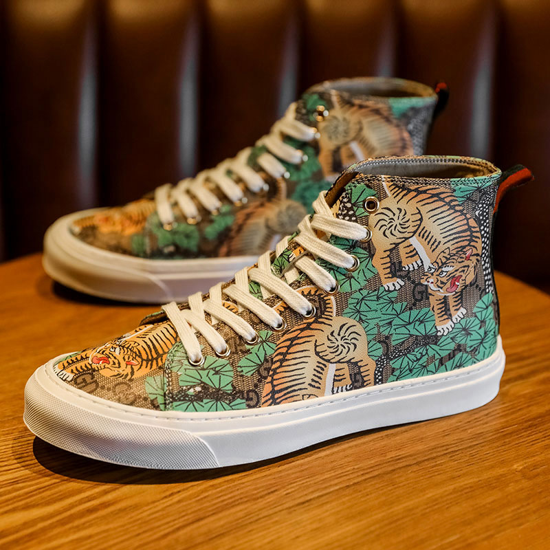 European station autumn new men's trendy shoes printed high-top shoes men's fashion Korean version all-match trend men's casual sneakers