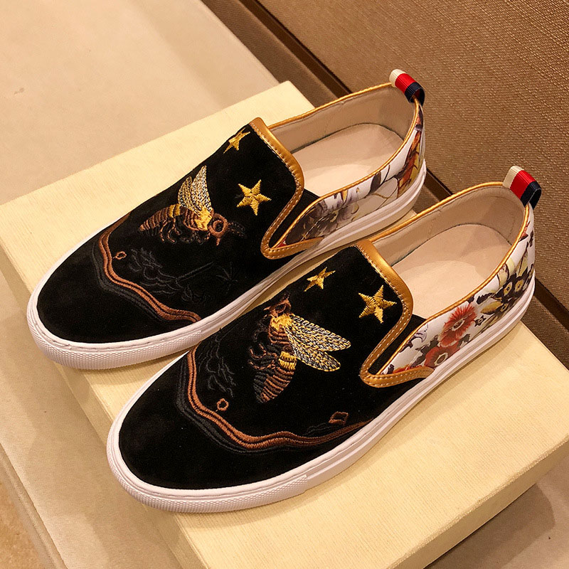 European station counter new autumn and winter men's shoes trendy brand Bee sneakers social trend slip-on peas loafers