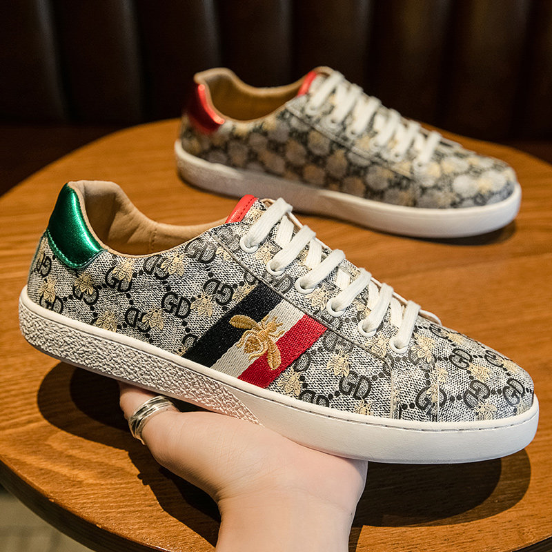 European station autumn men's shoes Little Bee men's casual shoes trendy shoes high-end lightweight fashion net red hot style soft sneakers