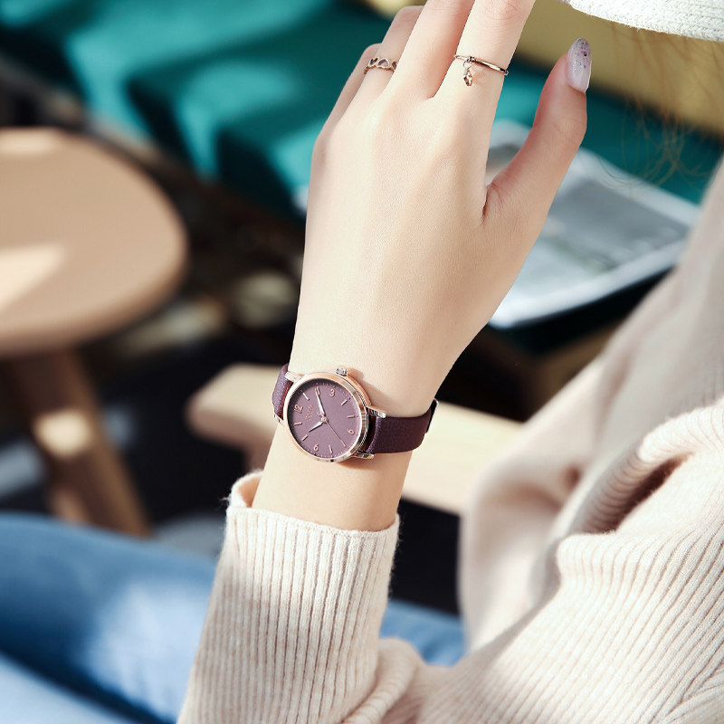 Poly Hour Watches Women's Ins Wind minimalist retro Nightlight 2021 New Artistic Temperament Brands Small Crowdwatch