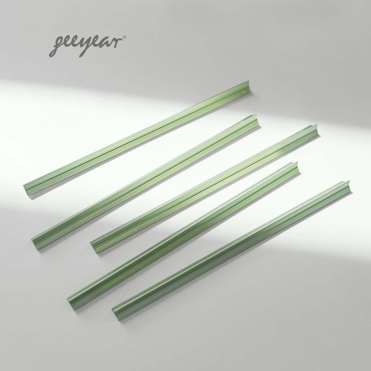 Chinone stationery triangular aluminium ruler multifunctional proportional scale high-precision measuring graduated scale creative student stationery small fresh aluminium alloy triangular ruler small ruler 15cm