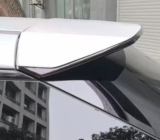 수정 된 꼬리 날개 수정 된 에어 윙 상단 날개 펀칭 스포츠 꼬리 날개 수정 외부 자동 액세서리
