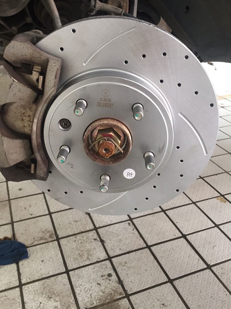 Suitable for Fengxing M6, Lingzhi F600, Lingyue S500, T5, Sx6, Cm7, S60, V3, M5 Ev Rear and Front Brake Discs