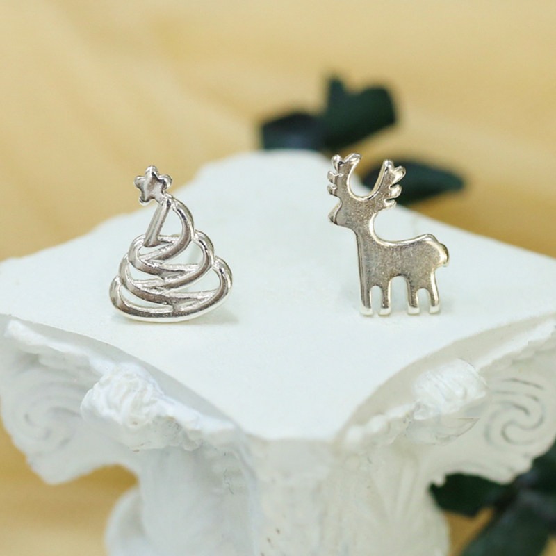 Japan-ROK s925 Pure Silver Christmas Tree Festival Little Deer Ear Needle Brief Temperament Earrings Earrings Earrings Pendant Silver Jewelry