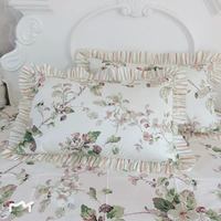 Пара красивых наволочек для лица