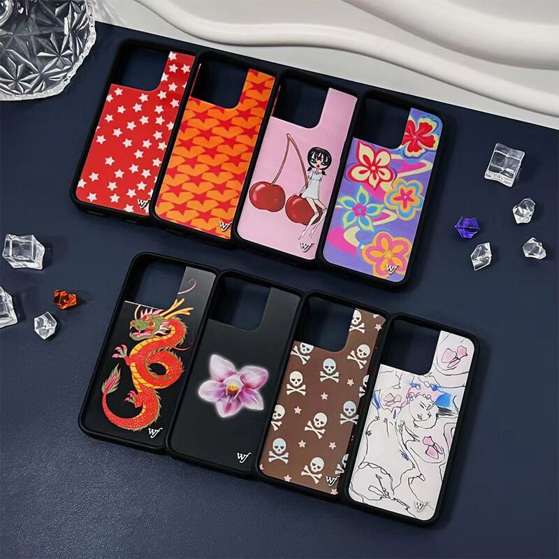 Wildflower Red Star Suitable for iPhone 17 Pro Max Apple 17 Pro Starlight Regretless 16 Plus Year of the Dragon 15 European and American 14 Retro 13 Wildflower Wf Phone Case 12