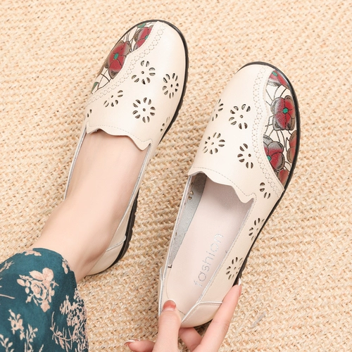 Летние сандалии для матери, комфортные туфли для кожаной обуви, из натуральной кожи, для среднего возраста, мягкая подошва