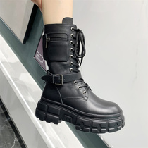 Martin Boots Woman 2022 New SW Pocket Boots Cow Leather White Thick Bottom Pine Pastry Garnter Leather Strap Buttonhole Boot Tide