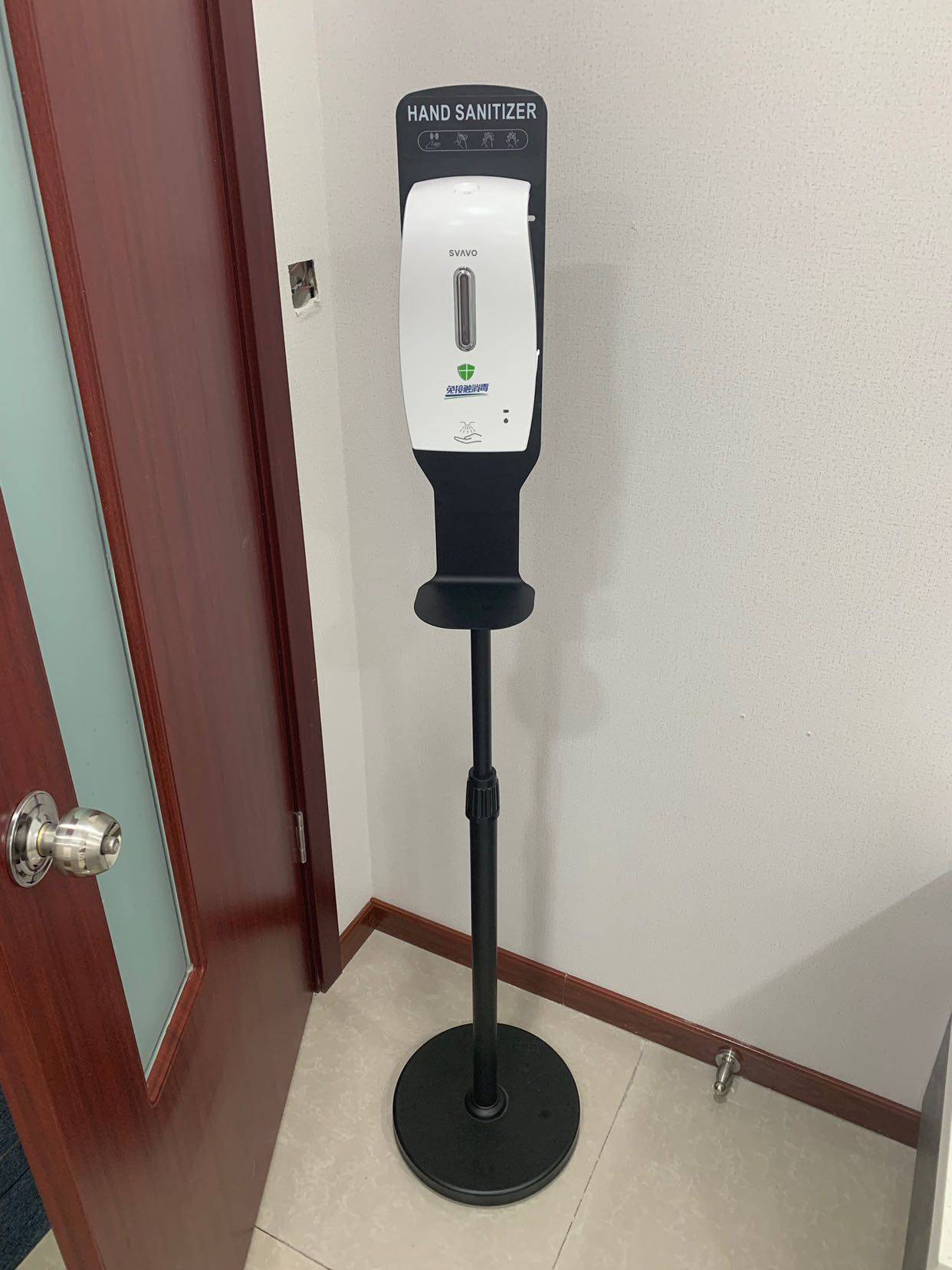 Kindergarten upright liftable Liftable Alcohol Spray Net Hand Ware Automatic Induction Soap Dispenser Hand Sanitization Robot