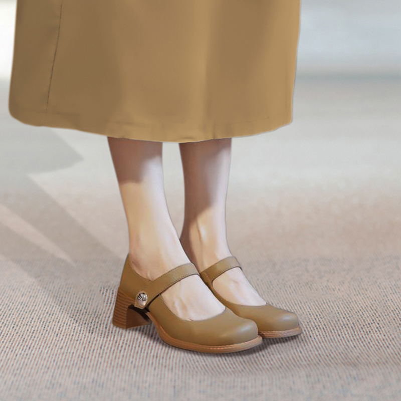 Round Hepburn Mary Shoes in Lolita Big Boy Shoes Self-heeled Heels High Heels Little Leather Shoes