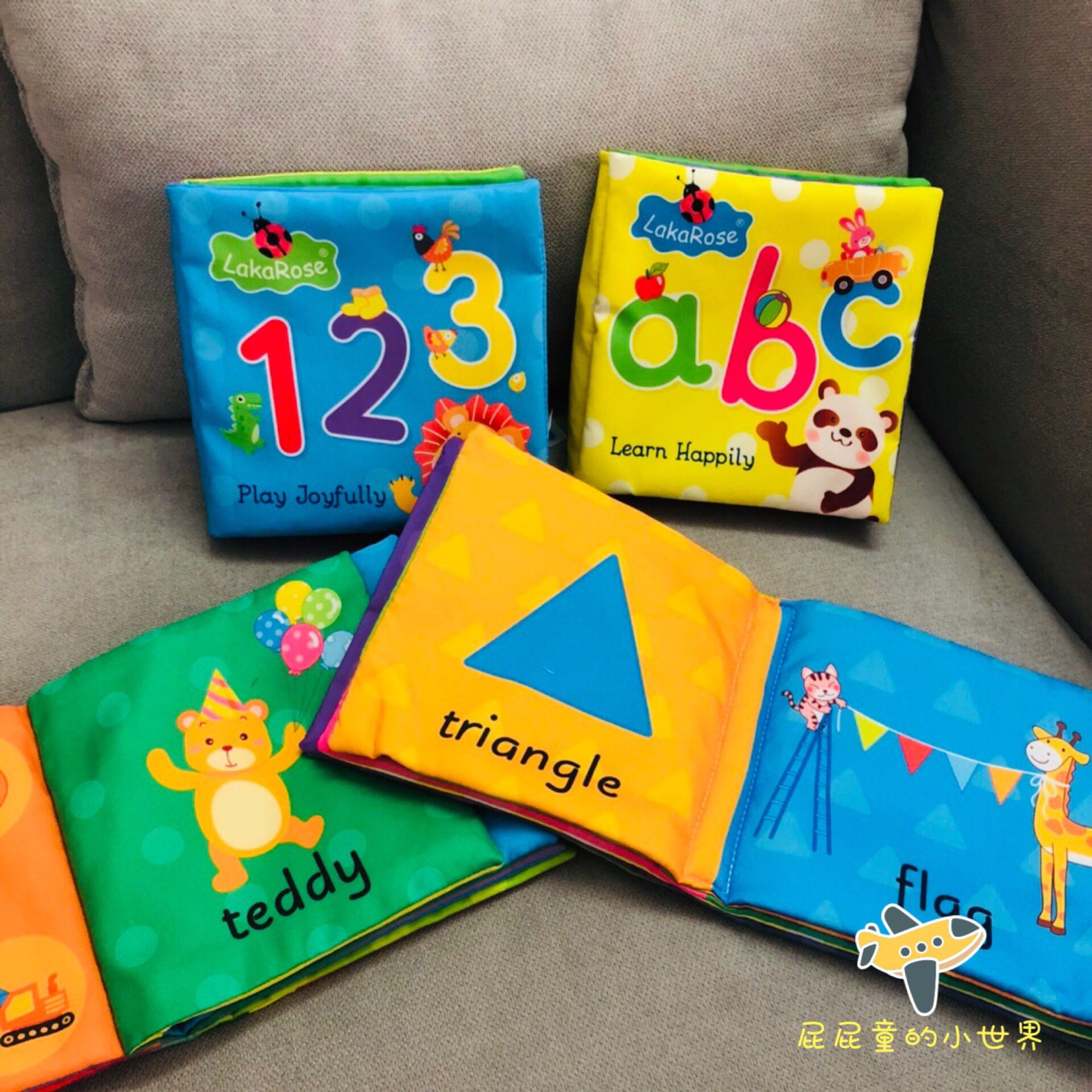 Baby Cubic Book of Books English letters Digital Enlightenment Baby Early education Puzzle Toys Ripping Without Crappy paper Colour