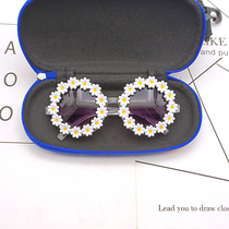 Child Sunglasses Baby Sunglasses Baby Fashion Anti-UV Glasses Girl 2-8-year-old student performance photo