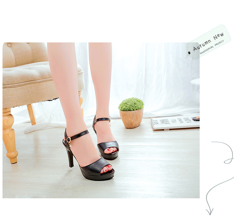 2018 mới sang trọng sandal nữ mùa hè Thời trang Hàn Quốc cá miệng cô gái cao gót giày nữ stiletto khóa dép givenchy