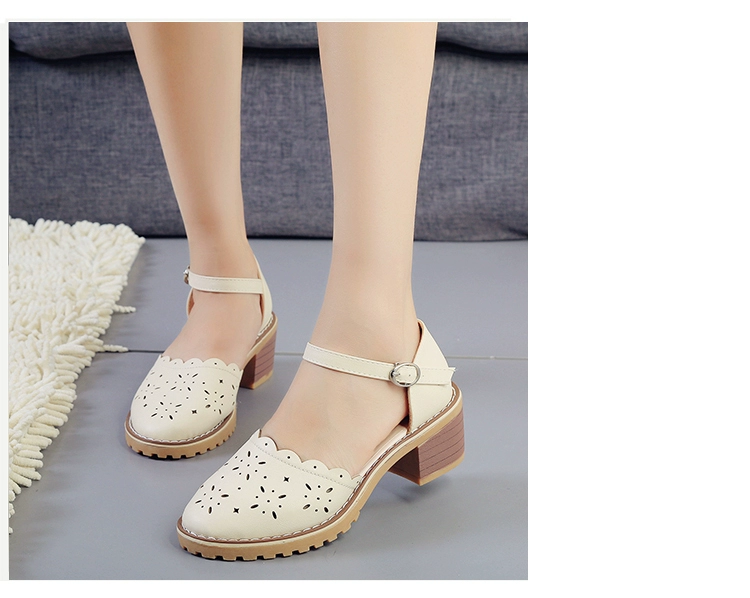 Mùa hè mới 2018 phiên bản Hàn Quốc của những đôi sandal cổ tích thời trang hoang dã với chất liệu dày với một chiếc baotou rỗng một từ khóa giày đơn nữ dép gucci nữ